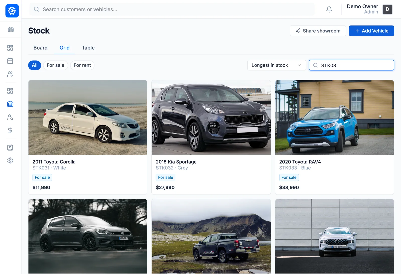 EasyGarage stock grid with cars for sale and their photos